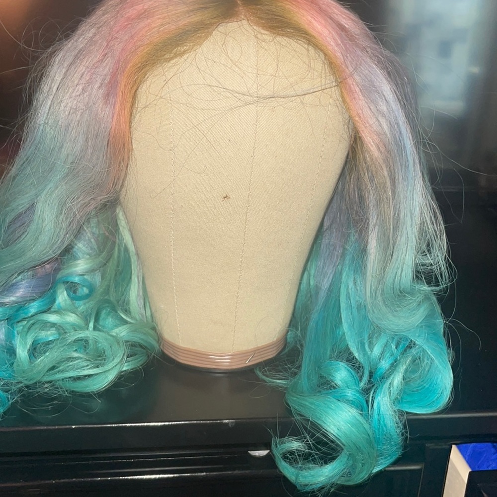 Unicorn Wig - Picture 6 of 13